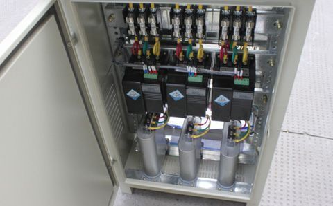 為什么大多數(shù)電力電容器的額定電壓會(huì)選擇450V或480V？